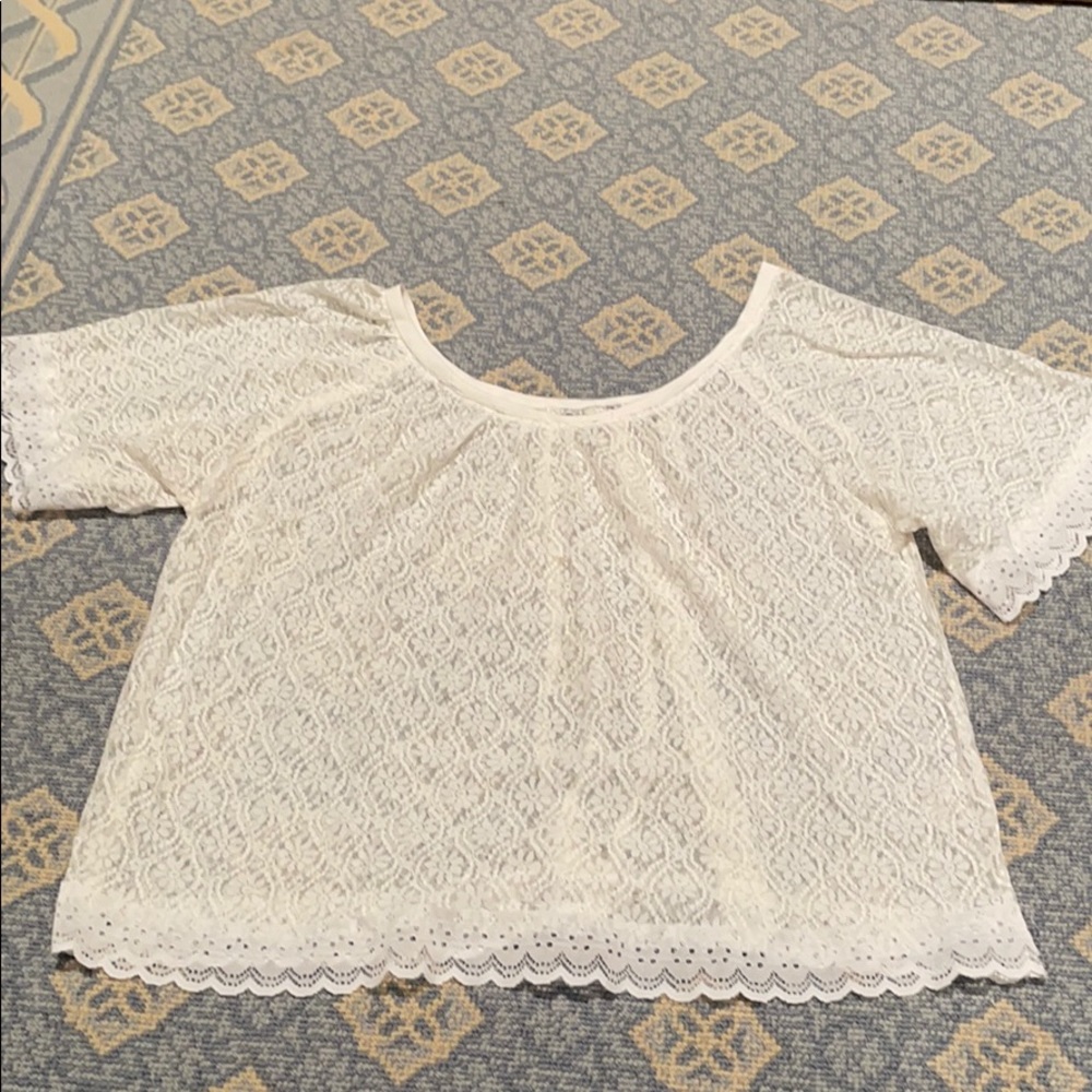 White flower shirt
